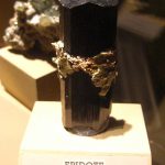 Museum-grade epidote