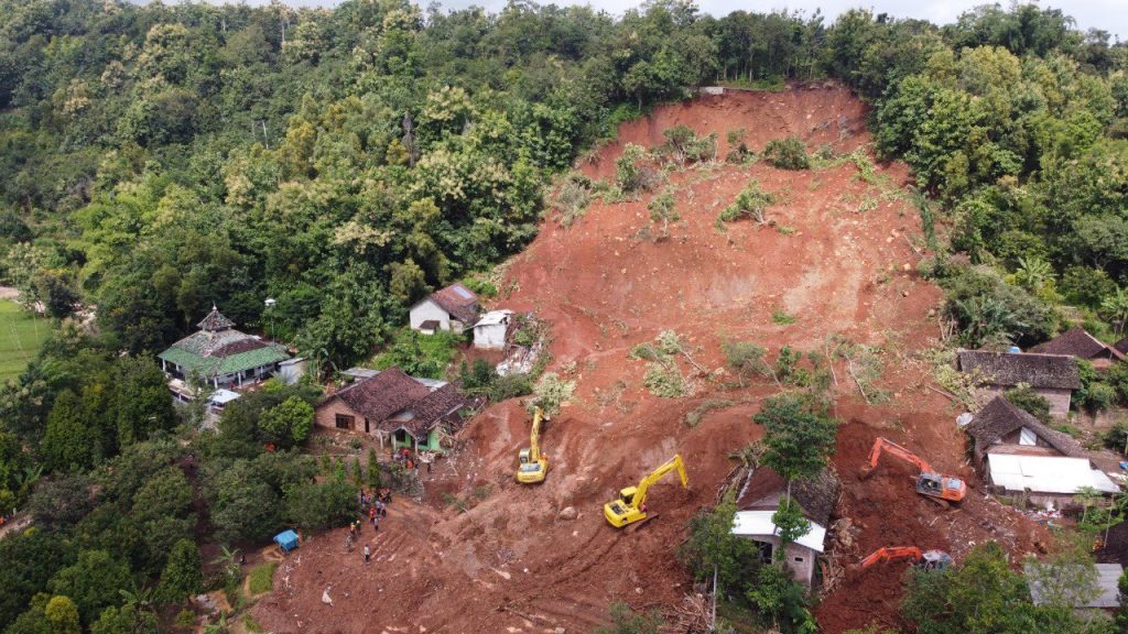 Landslides Wreak Havoc In Indonesia | Rock & Gem Magazine