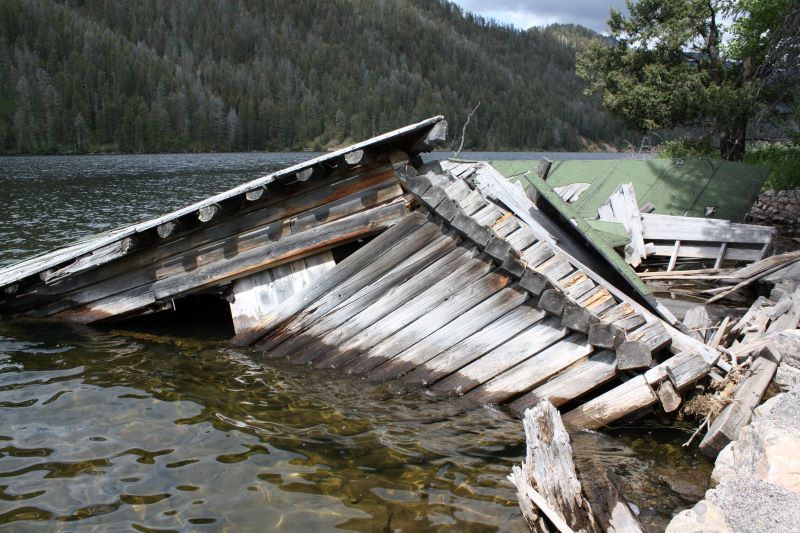 Quake Lake, Montana: How it was Formed - Rock & Gem Magazine