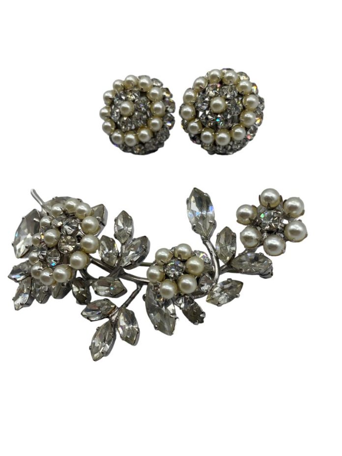 vintage costume jewelry pin and earrings set with faux pearls