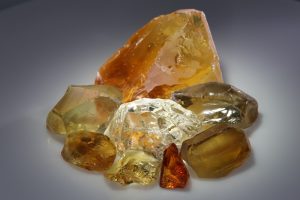 raw citrine stone