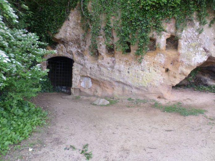 cornwallis'-cave