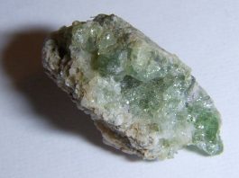 single greenish trinitite specimen