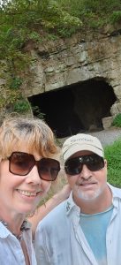 visitors to the widow jane mine posing for a picture at the entrance